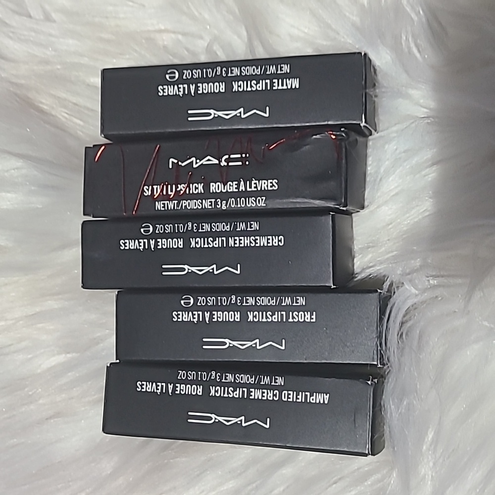 MAC LIPSTICK BUNDLE FOR SALE